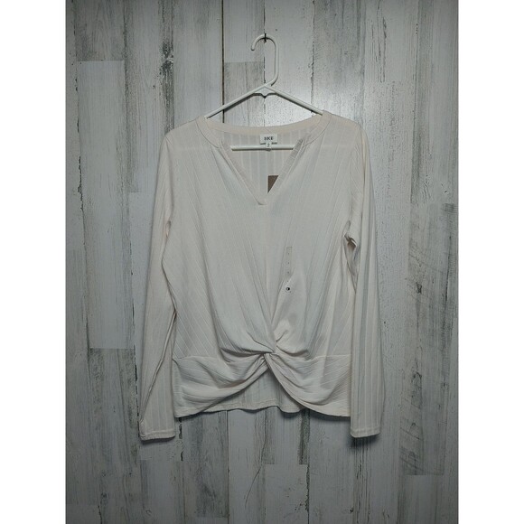 BKE Large Cream Twisted Hem Top - Picture 1 of 8